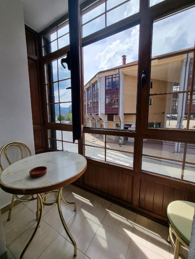 Hostal Sainz Riaño Exterior foto